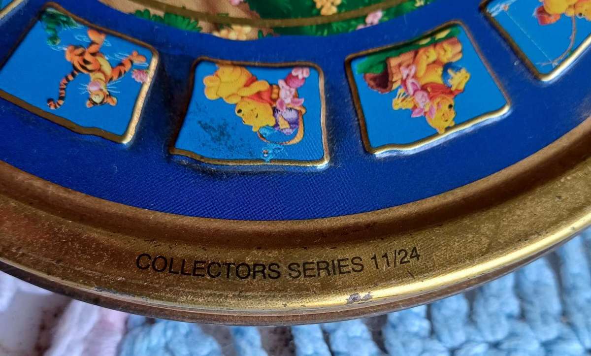 Winnie The Pooh tin collectors series 11/24