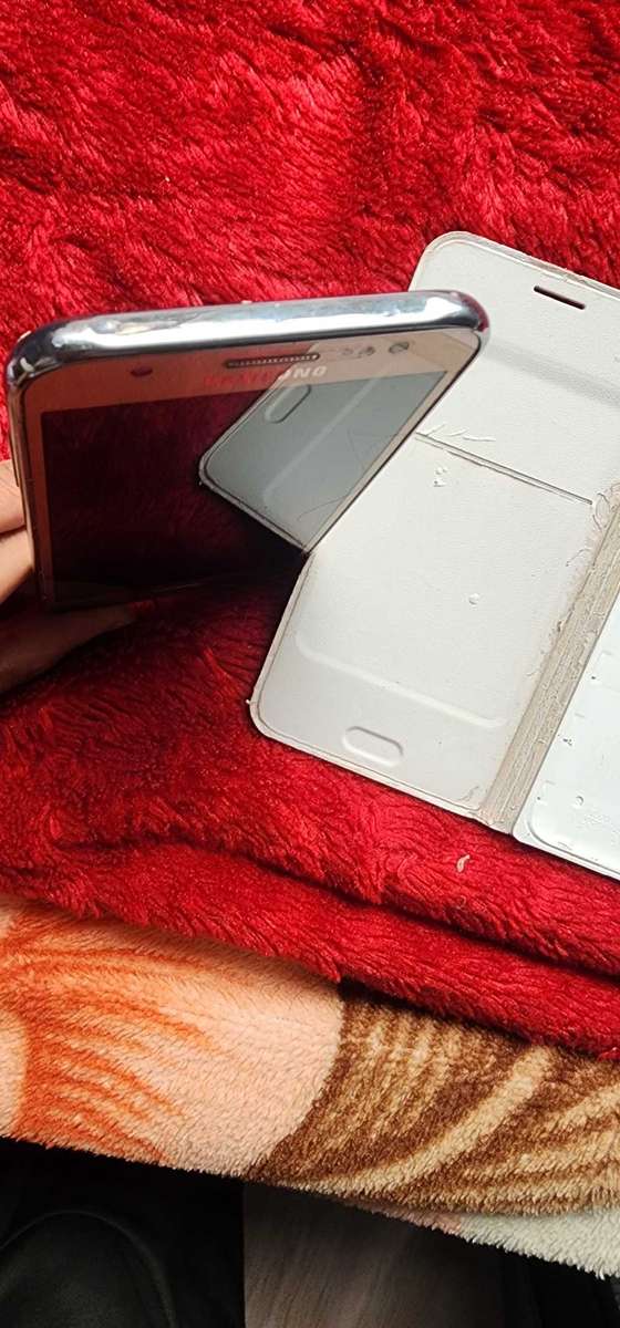 **For Sale: Samsung Galaxy J5 (2017) - 8GB Storage**