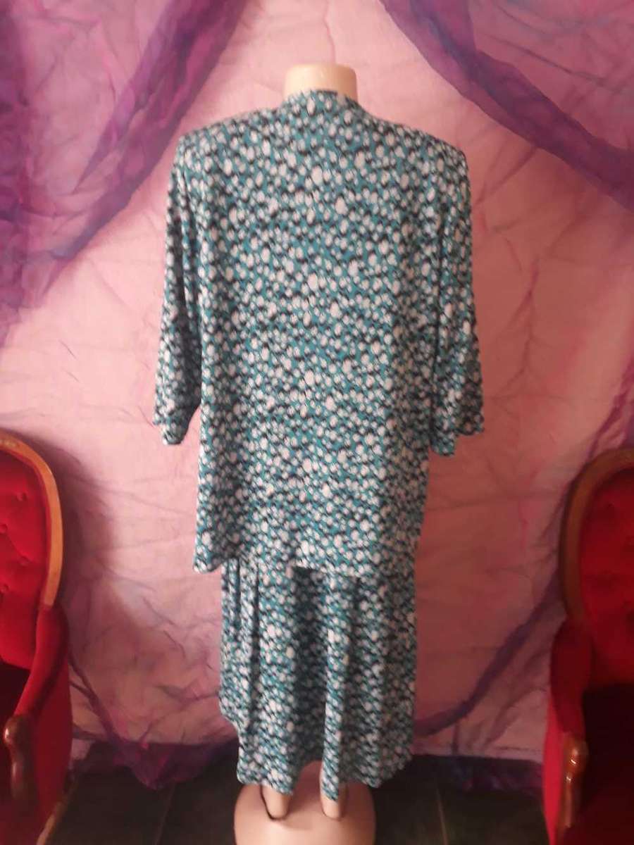 VINTAGE 1980'S DRESS WITH MATCHING JACKET WITH TWO POCKETS  - SIZE 20/44/4XL - GOOD VINTAGE COND