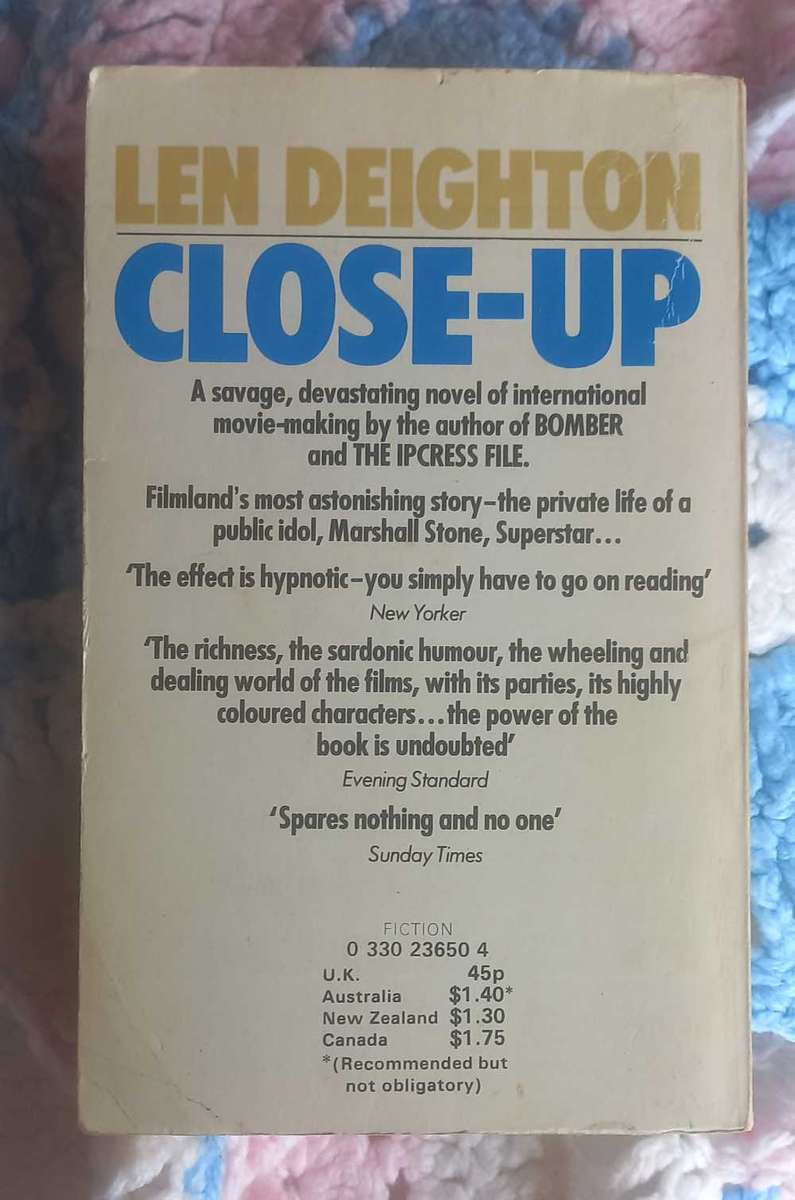 Close-up by Len Deighton
