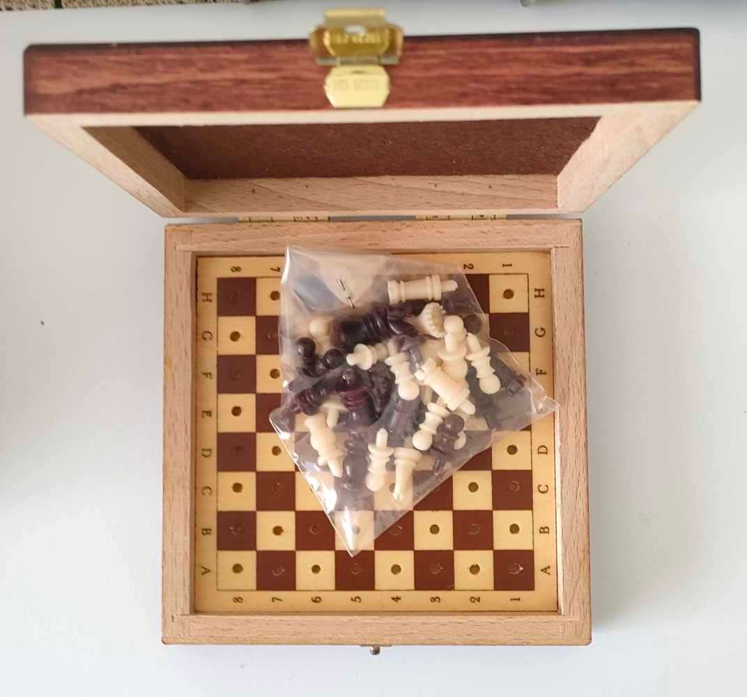 Chess set ,Miniature