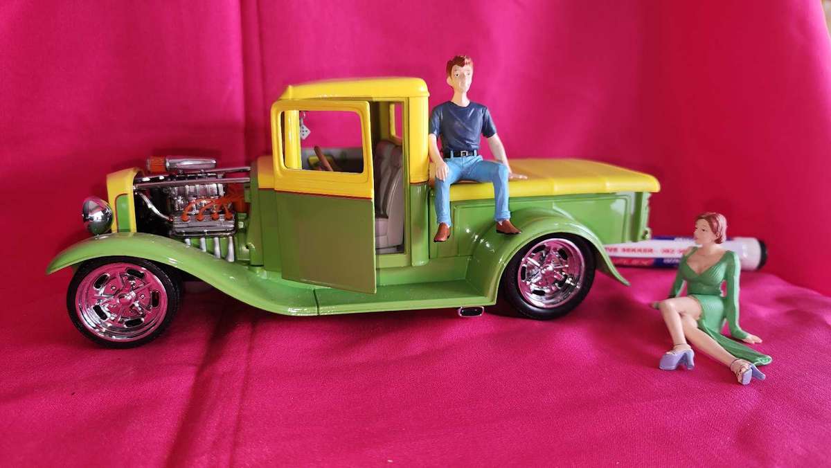 Bakkie Hot   Street Rod (1:18)