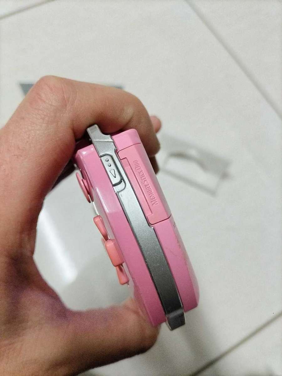 Pink limited edition psp 1000 console