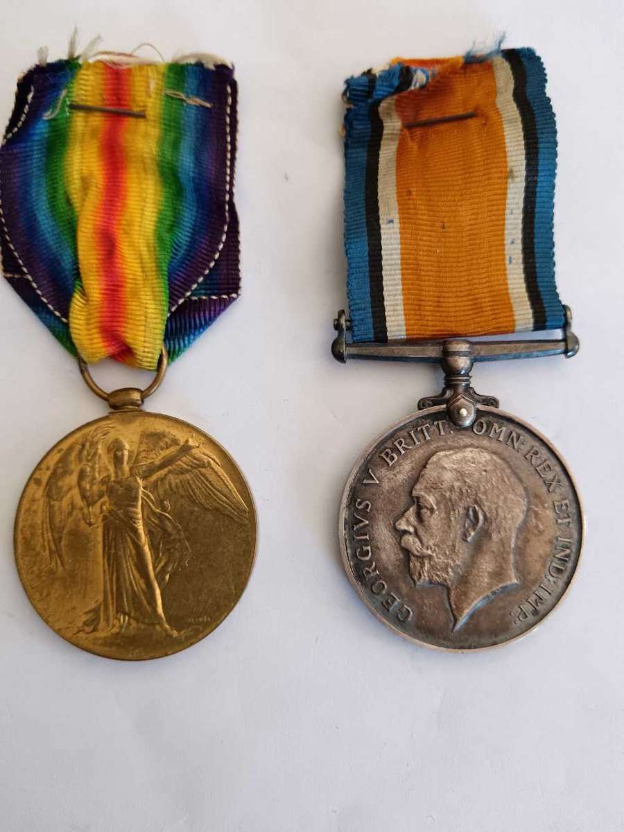 Pair of WW1 Medals