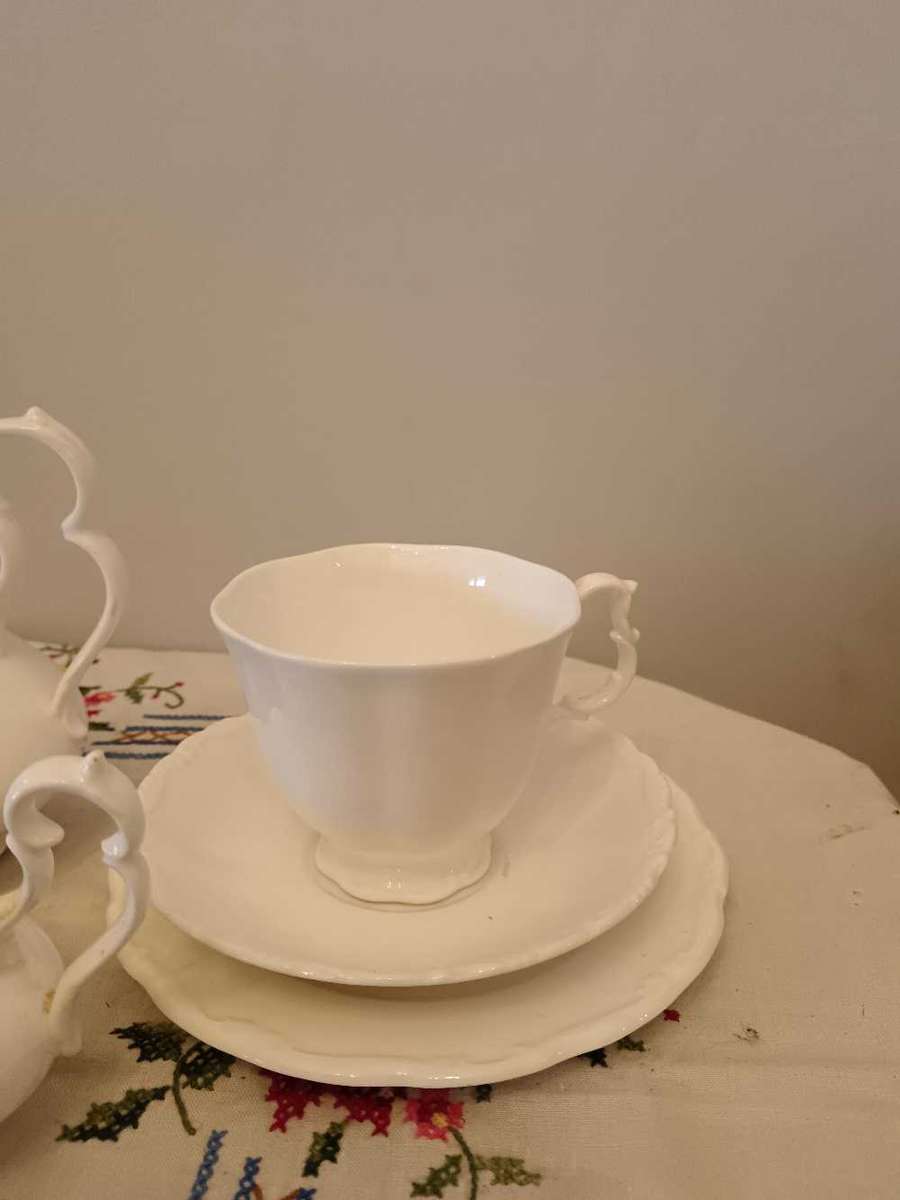 Royal Albert  Gossamer Teaset for 1