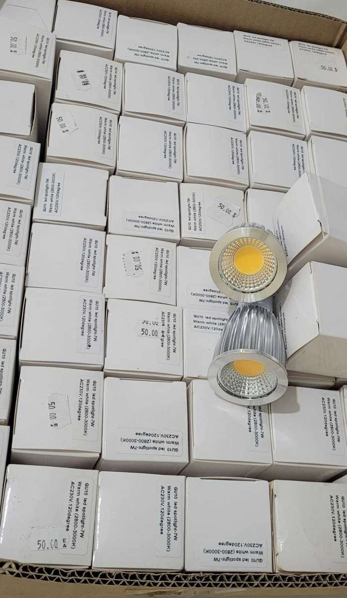 High Quality AC/DC 12v  GU10 Spot Light Bulbs, 7w  (Bid Per Piece)
