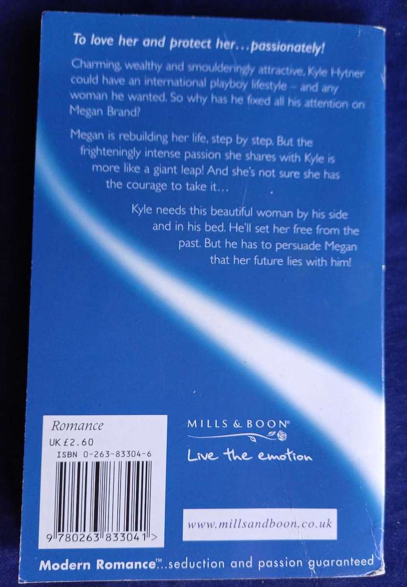 A passionate protector by Maggie Cox (Mills & Boon)