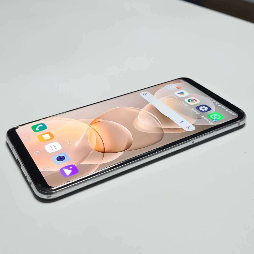 V30+ OLED full vision display. 128GB smartphone