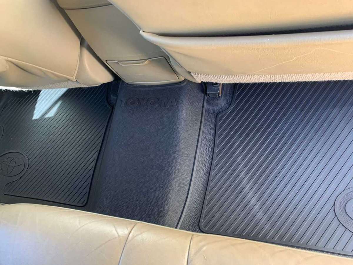 Toyota Fortuner D4D 2005-2015 Heavy Duty Moulded Mats