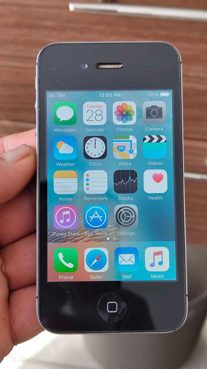 iPhone 4s 16GB Black (pre Owned)