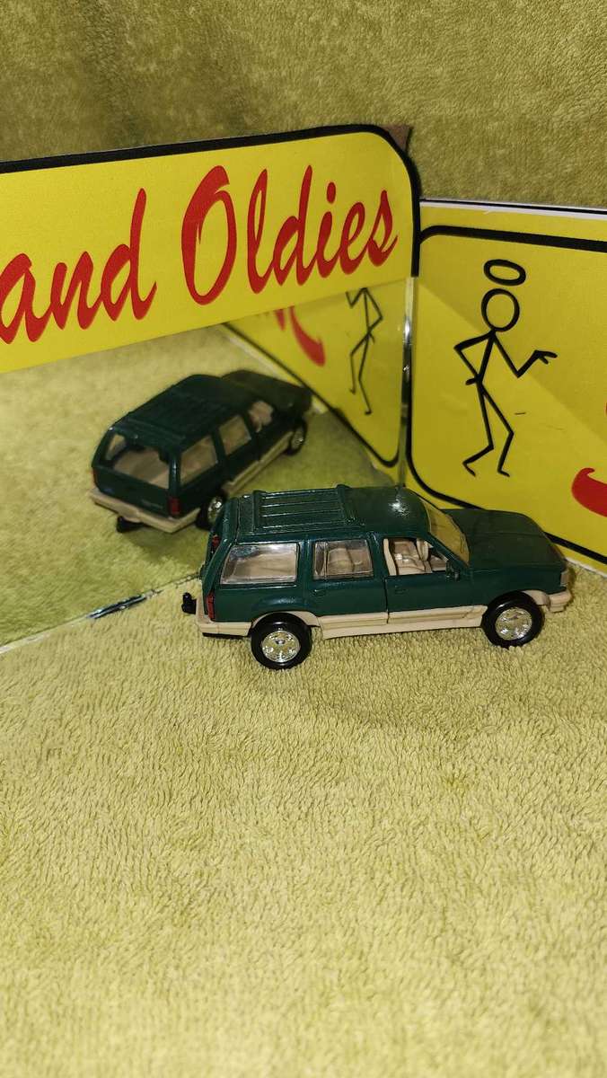 Ford Explorer Road Champs