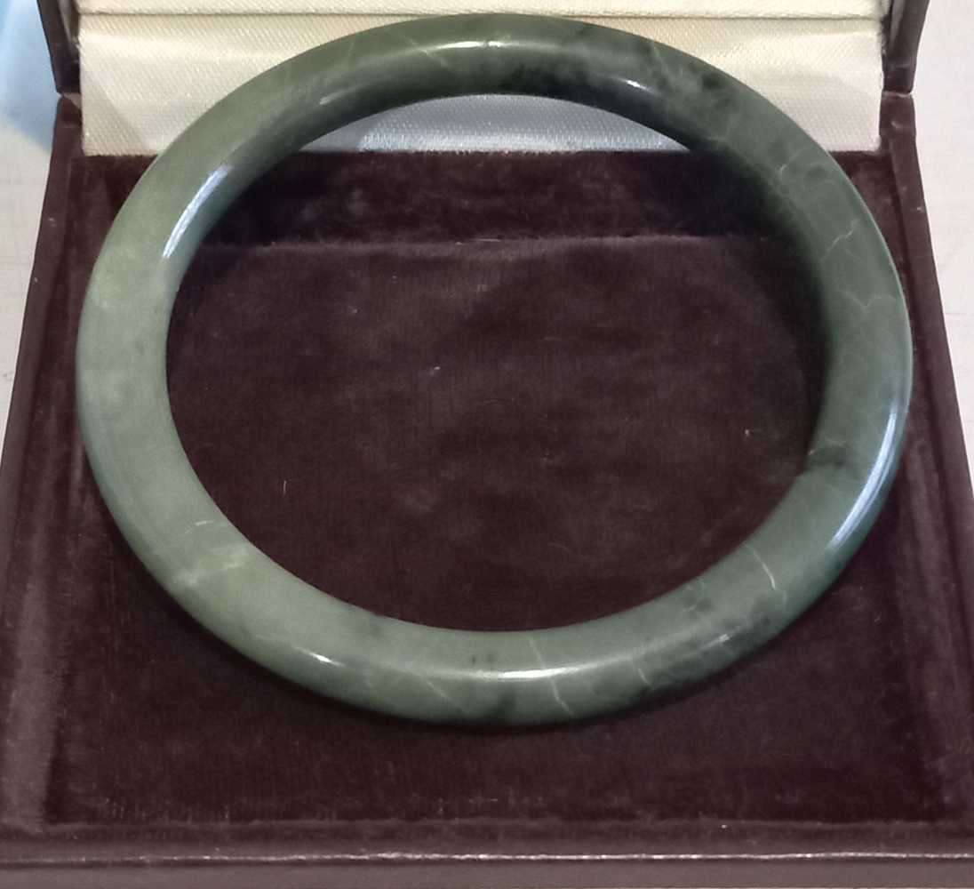 Vintage Spinach Green Jade Chinese Solid Bangle