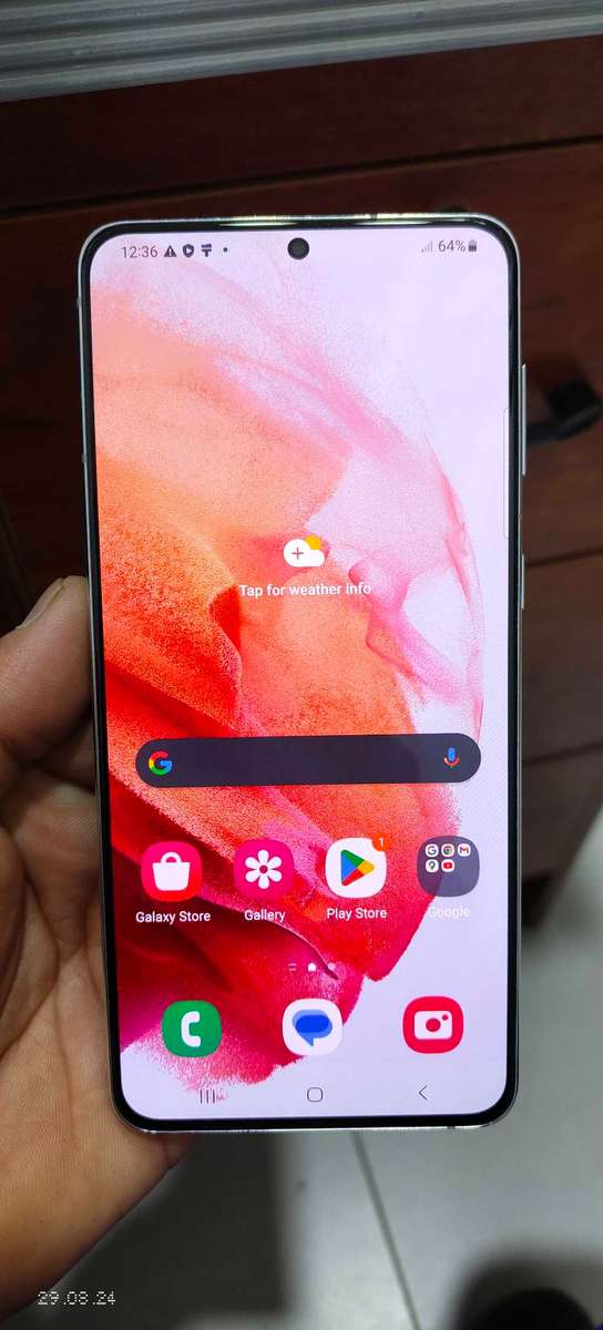 Samsung S21 plus 256GB  silver colour (pre owned)