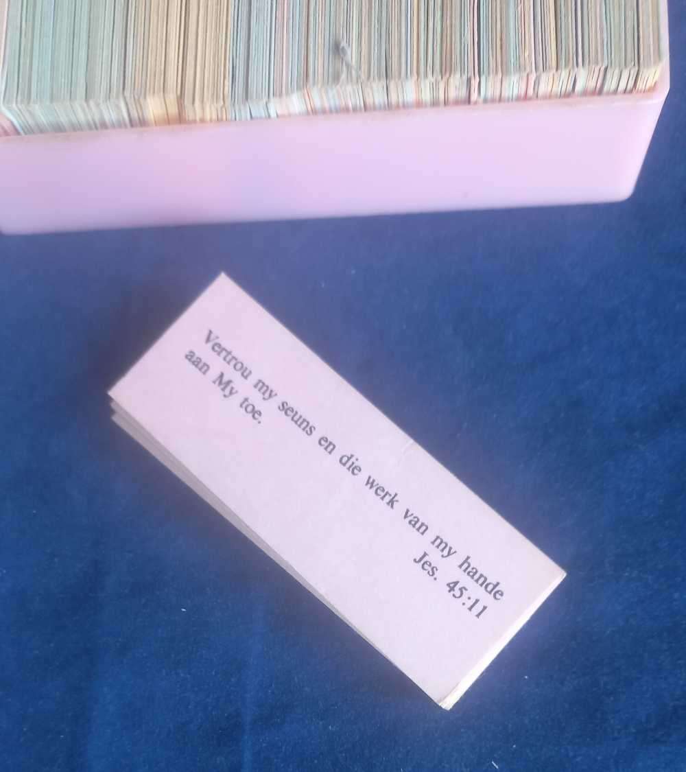 Koringkorrels daaglikse beloftes (kaartjies)