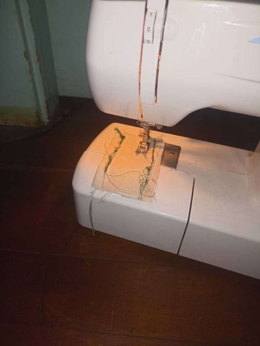 EMPISAL SEWING MACHINE (Dressmaker machine)