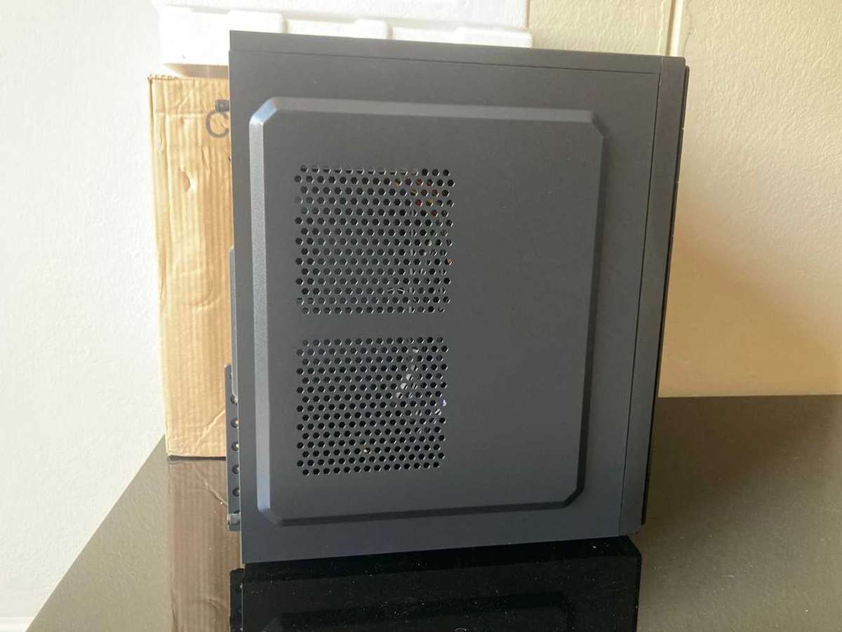 YAMA E183 Midi Chassis With 400W Power supply