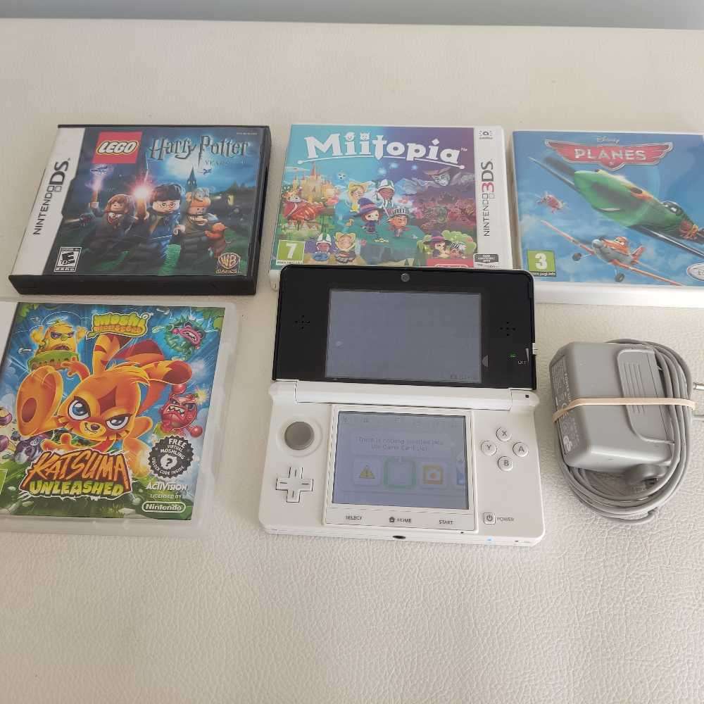 Nintendo 3ds Console With Games bundle