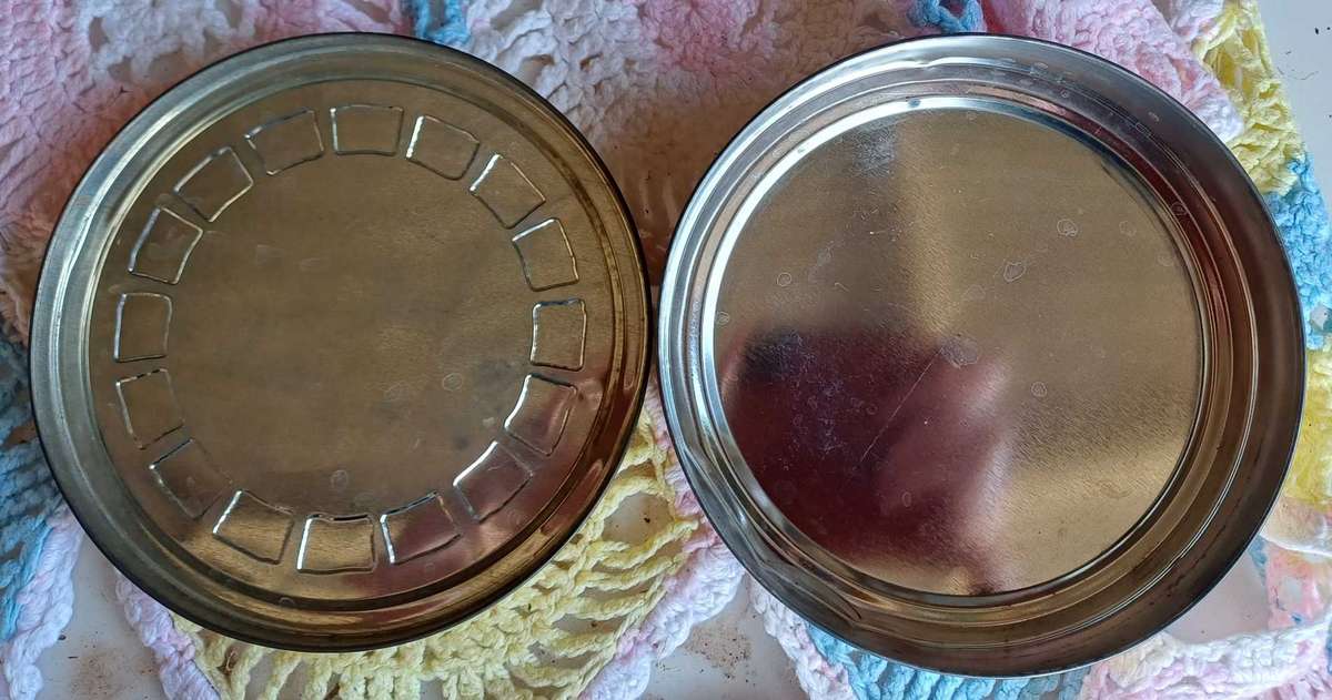 Winnie The Pooh tin collectors series 11/24