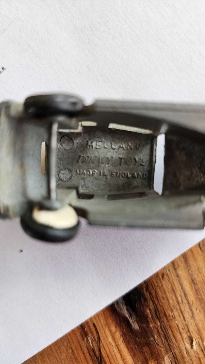 1940's Dinky #35a Austin Sedan