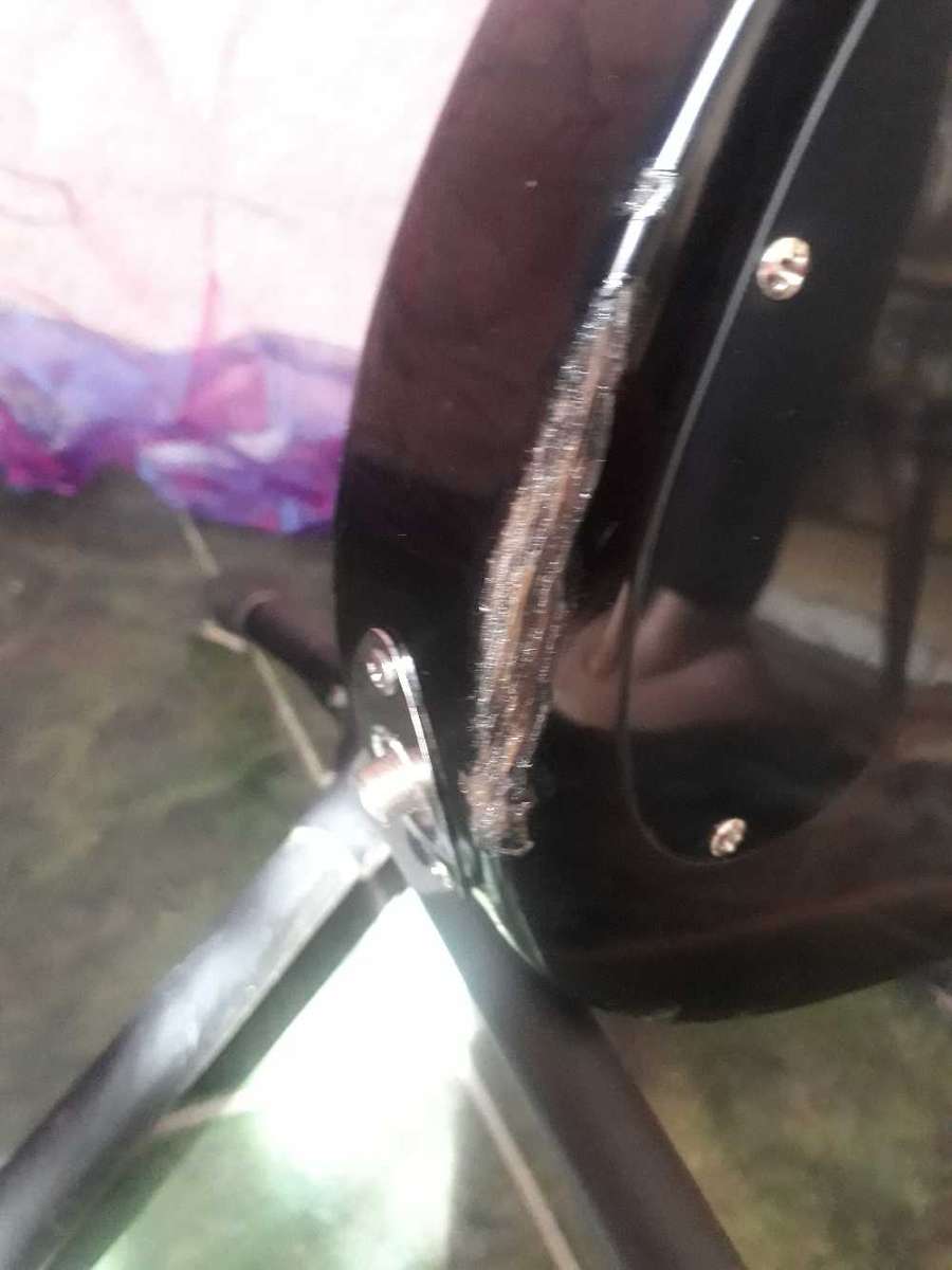 PALMER YB20100198 100% WORKING ELECTRIC GUITAR WITH BAG - STAND NOT INCLUDED!