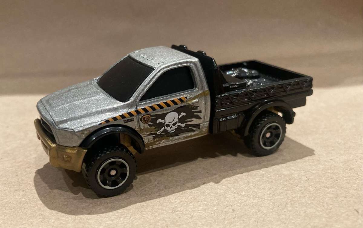 Matchbox 16 Ram utility flatbed , loose , unboxed