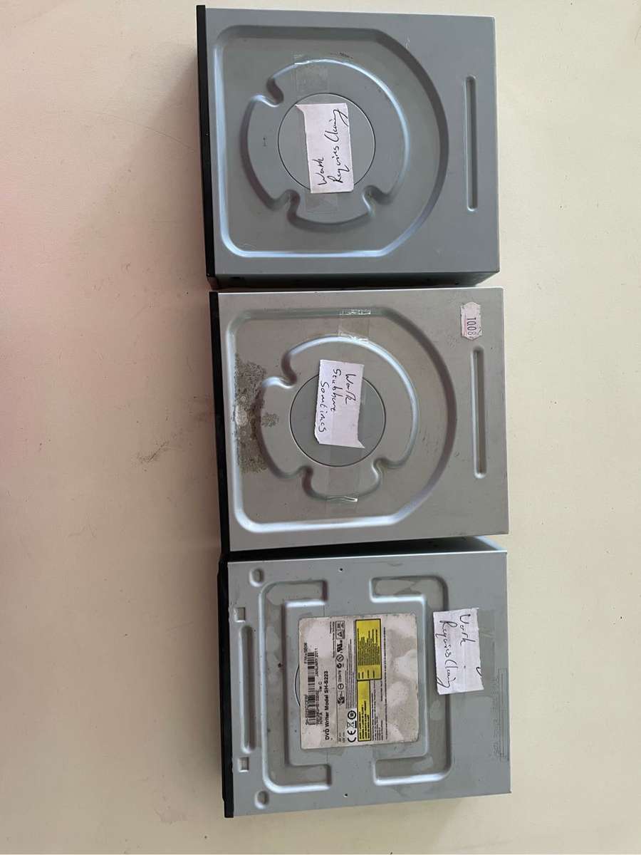 2 x Lite-on and Samsung DVD Roms**Tested working but may need cleaning**