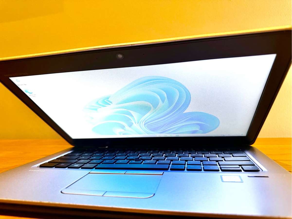 HP ELITEBOOK 820 G4 LAPTOP | CORE i5 7300U 2.6GHZ | 8GB RAM | 500GB HDD | WIN 11 PRO
