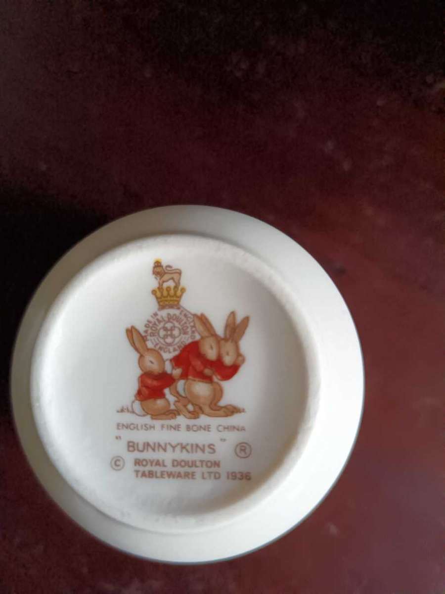 Pair of Royal Doulton Bunny kins Egg Cups