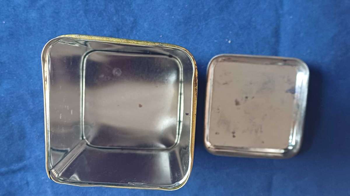Mint tea tin