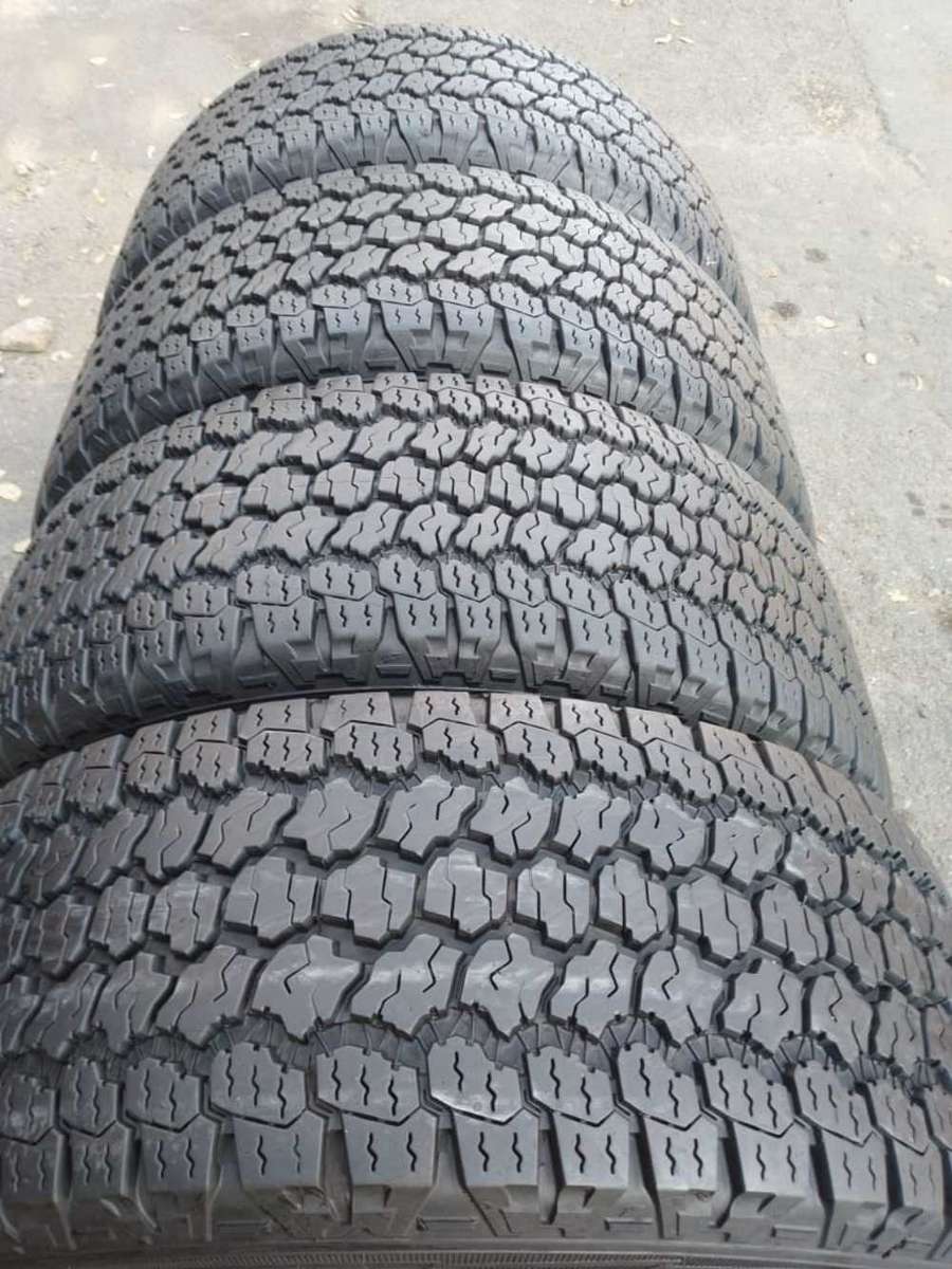 265/60/18 Goodyear Wranglar AT. Great Condition