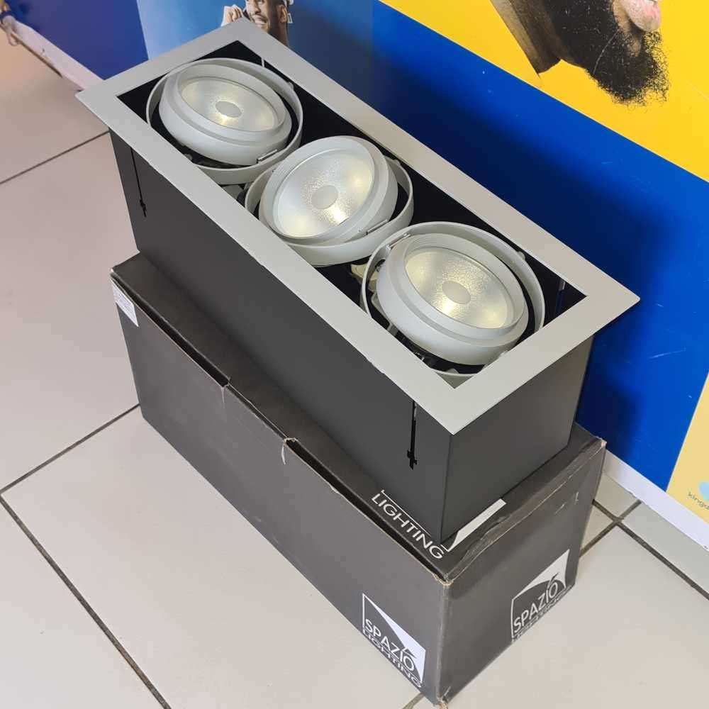 Ceiling triple head Downlights