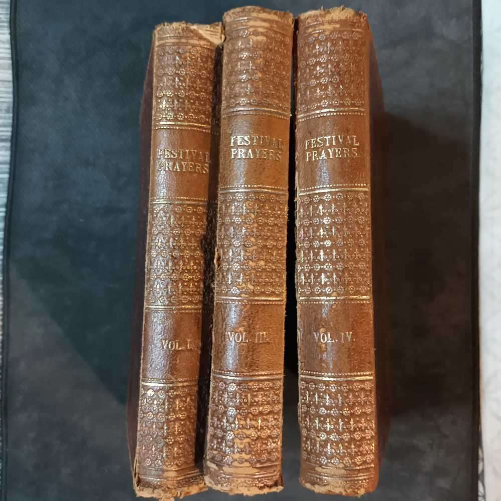 Festival prayers. Vol 1, 2 and 4. Passover, tabernacles and new year.