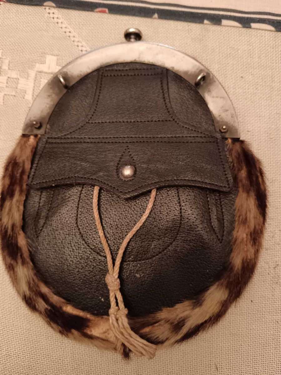 Scottish Leather Sporran with Rabbit Fur