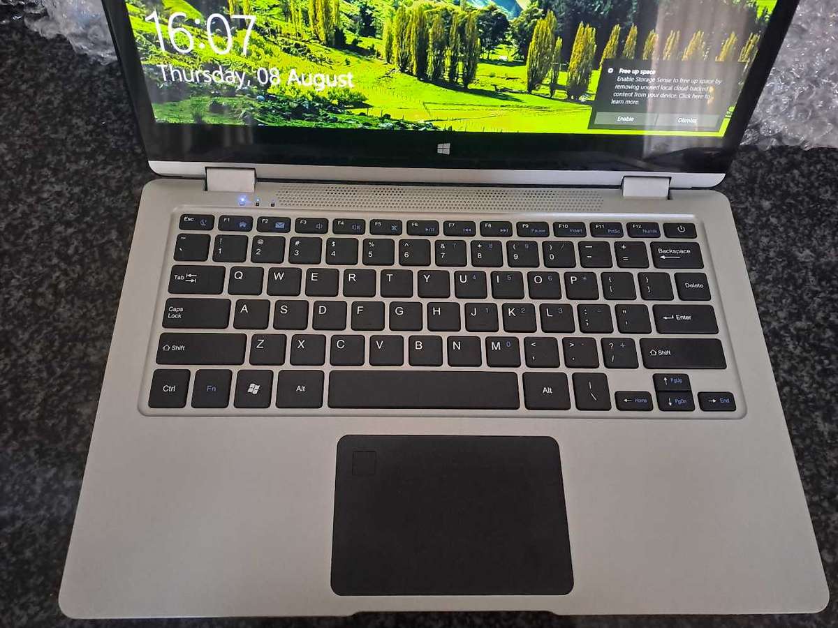 Mercer guru laptop touch screen