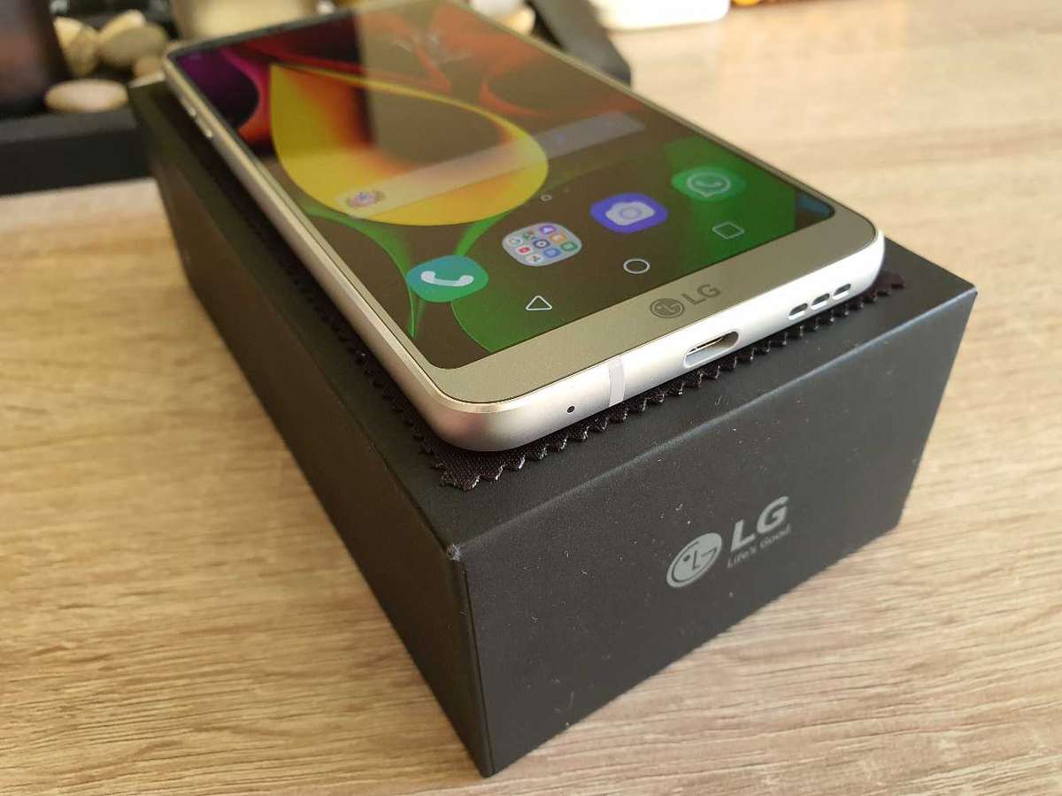 LG G6 Platinum 4/32GB, wide/Ultrawide camera R1325