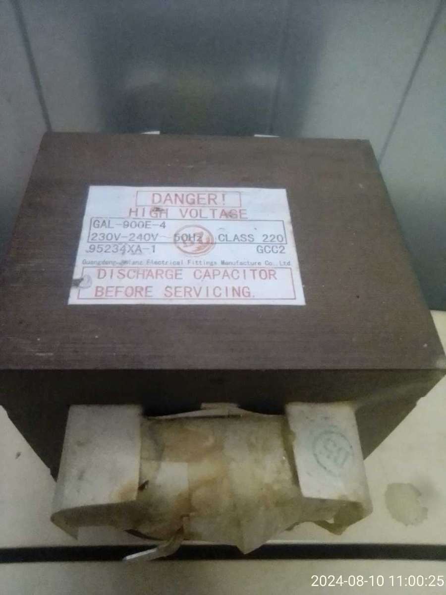 HIGH VOLTAGE MICROWAVE TRANSFORMER