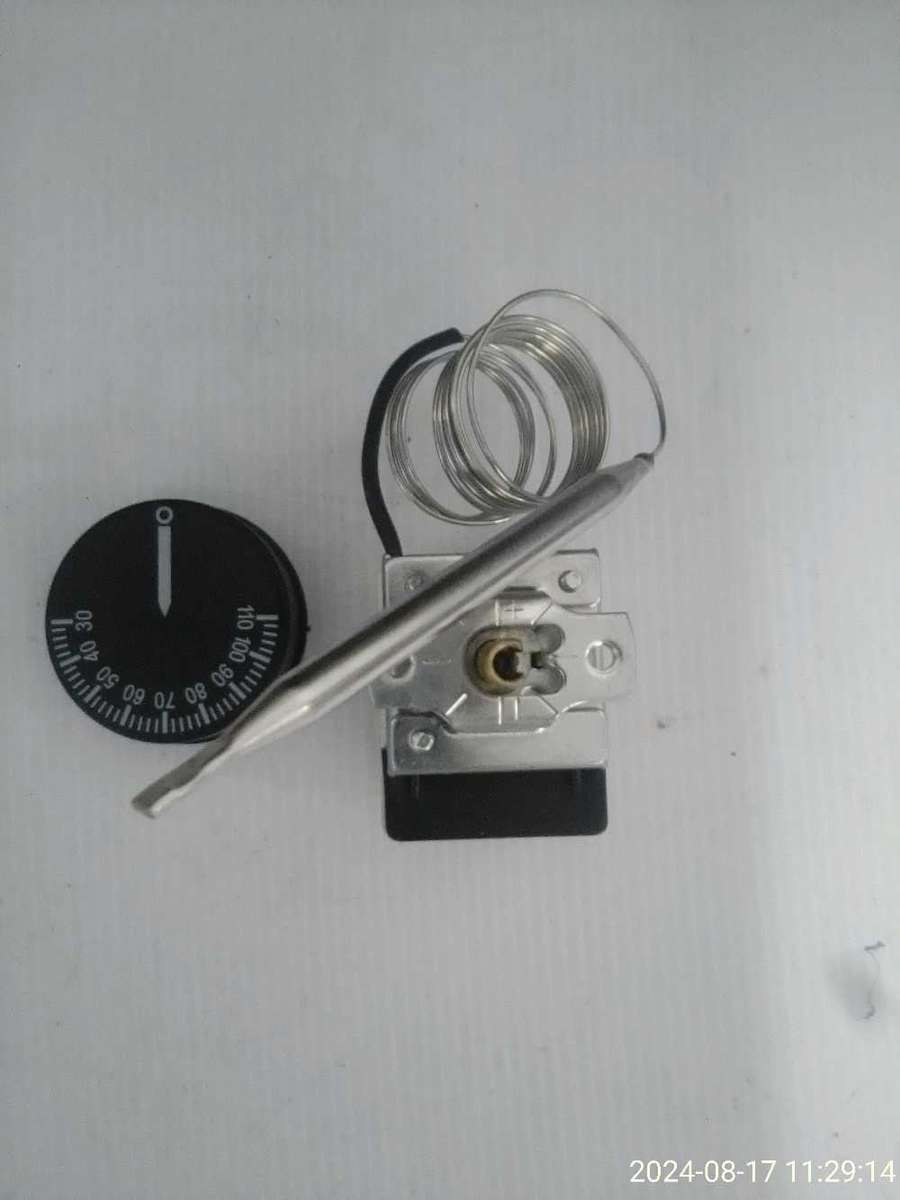 BAIN MARIE THERMOSTAT : 30 - 110 DEGREES CELSIUS.