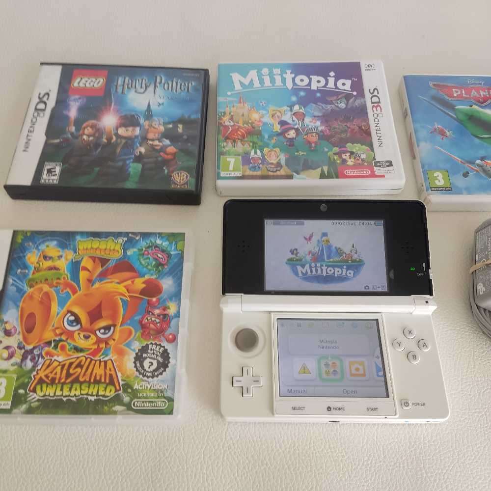 Nintendo 3ds Console With Games bundle