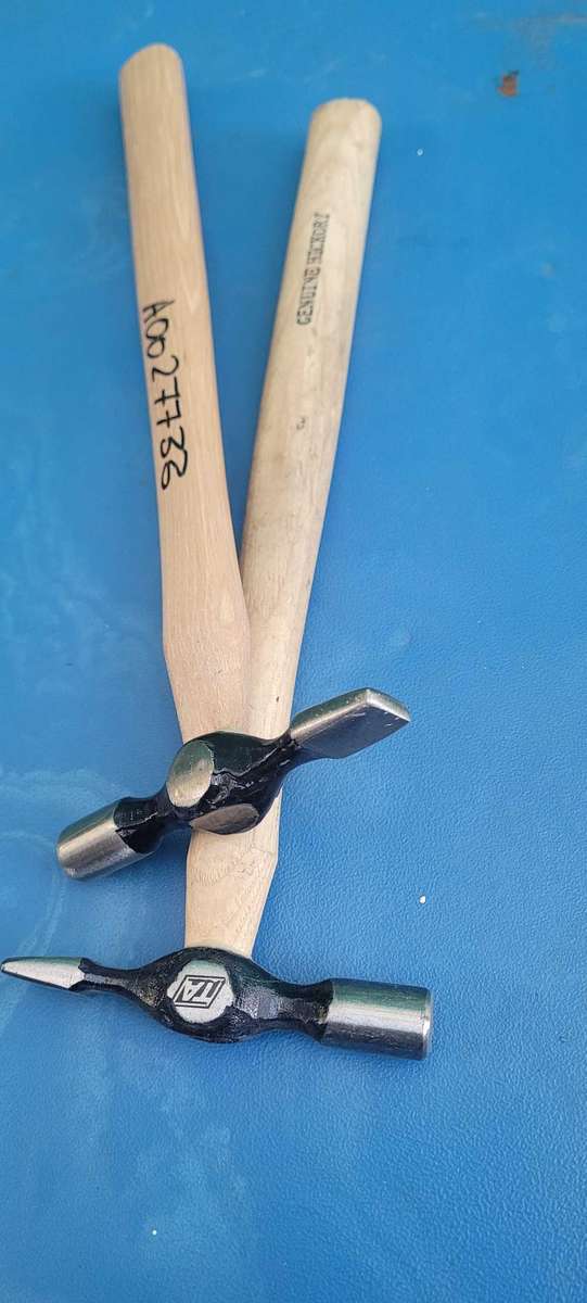 Genuine Hickory Cross Pein Hammer (Bid Per Piece)