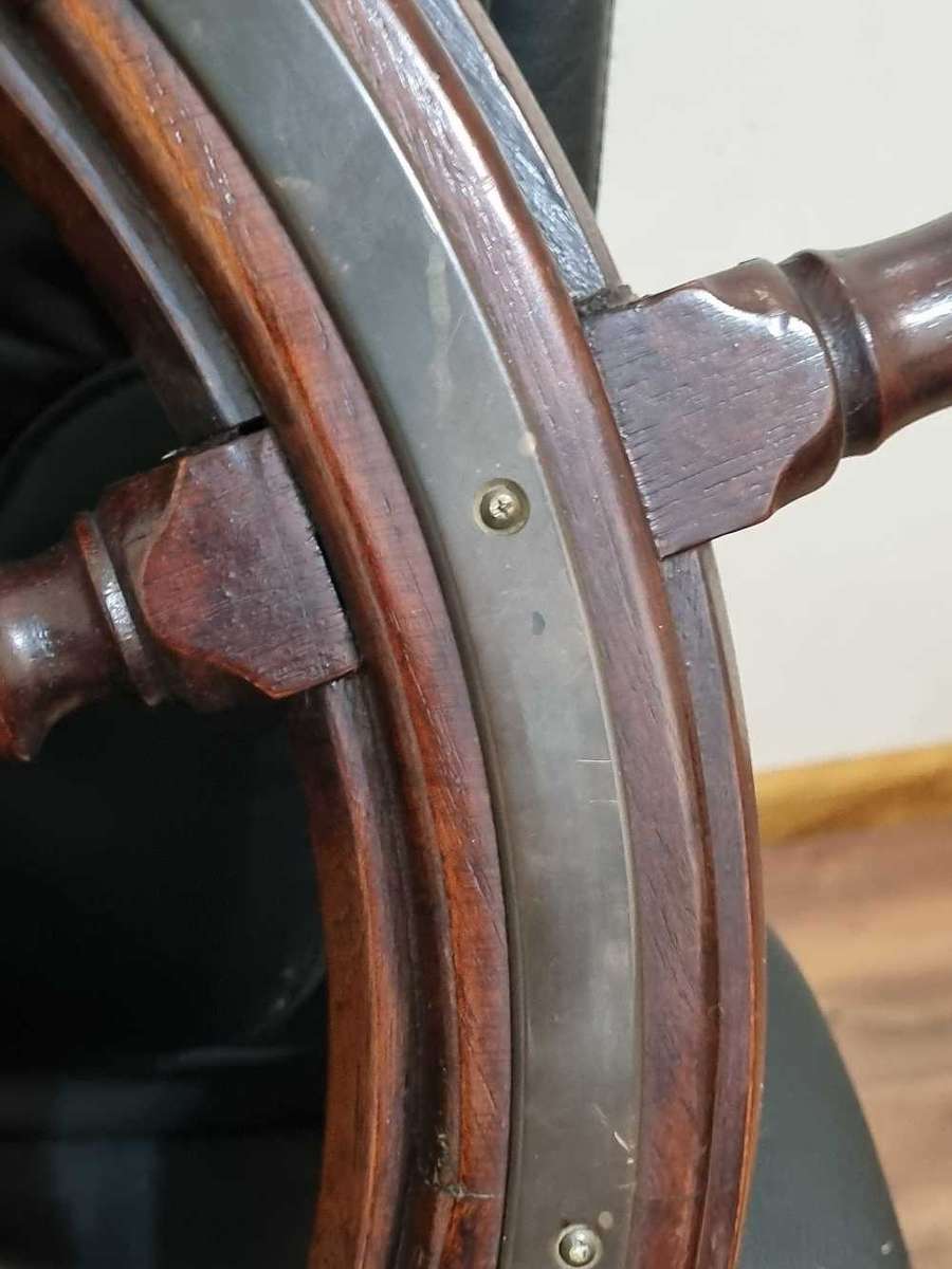 *** Antique not a replica or modern 76 cm original John Hastie and co ltd, Scotland, ships wheel ***