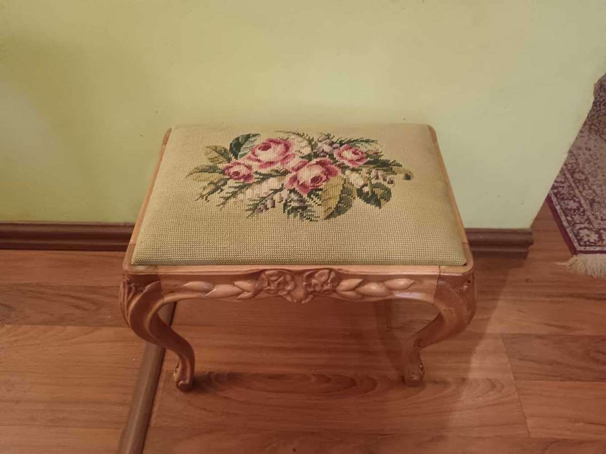 Tapestry Rose Stool