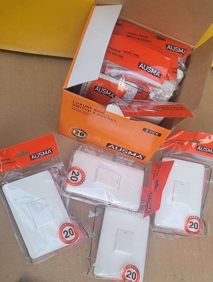 AUSMA 20A Luxury Range Switch & Socket (Bid Per Piece)