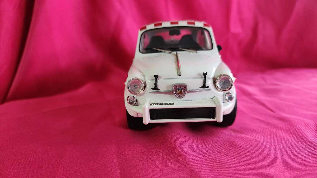 61' Fiat Abarth  1:18