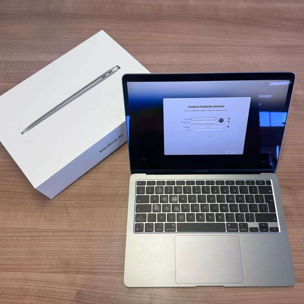 MacBook Air 13-inch | Apple M1 chip | 256GB - Space Grey-