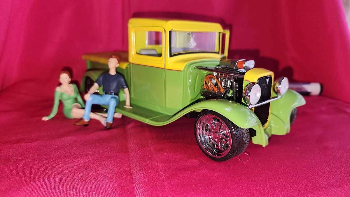 Bakkie Hot   Street Rod (1:18)