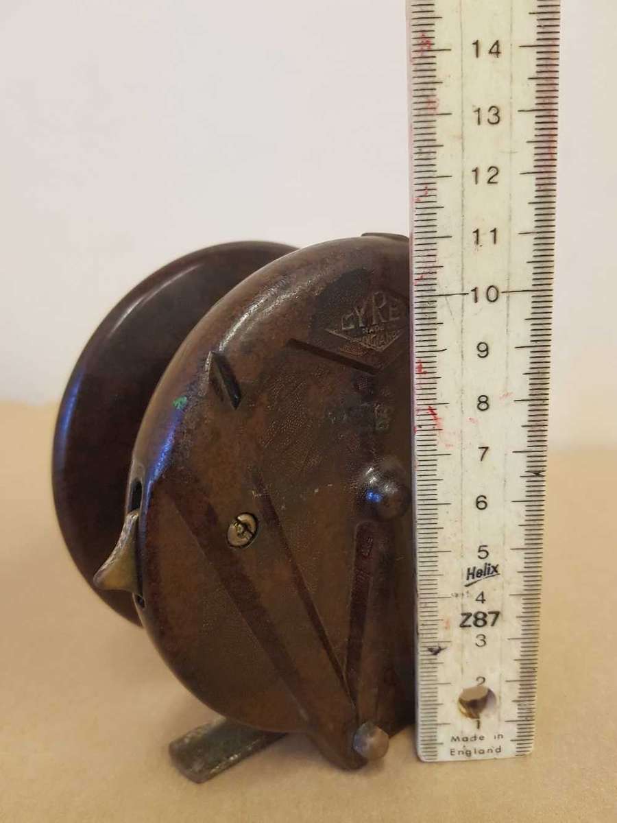 Gyrex Backelite fishing reel