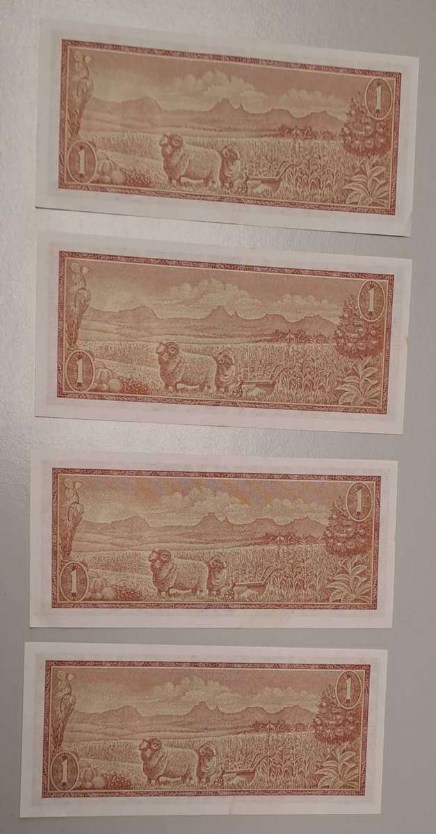 1975 Consecutive Run 4 x One Rands TW de Jongh B/206 235954-7