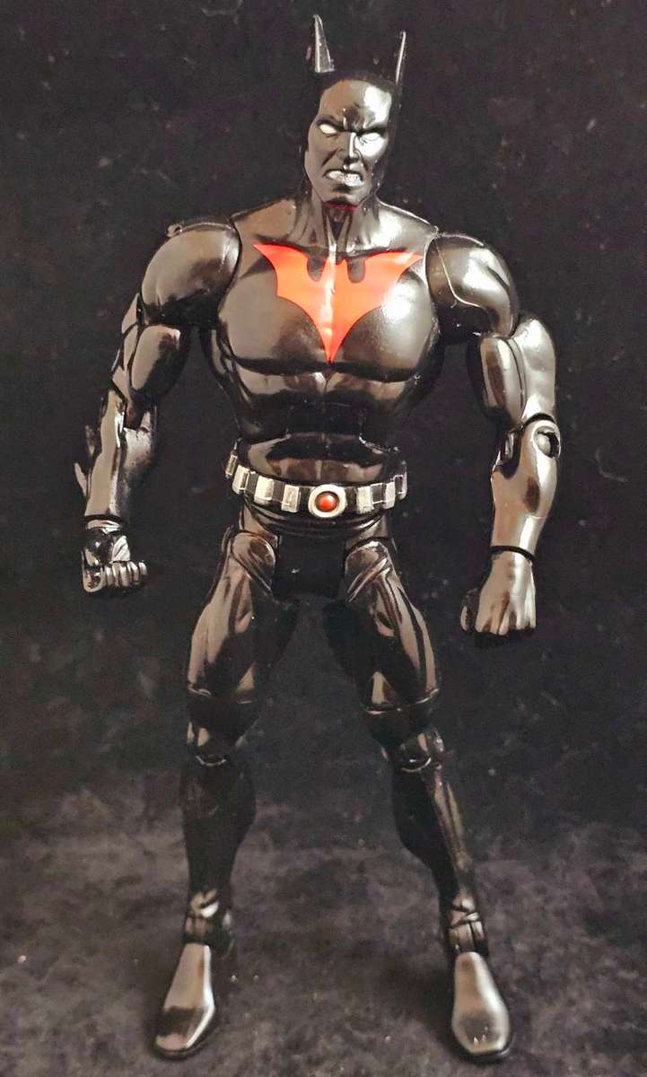 Mattel DC Universe Classics Batman Beyond