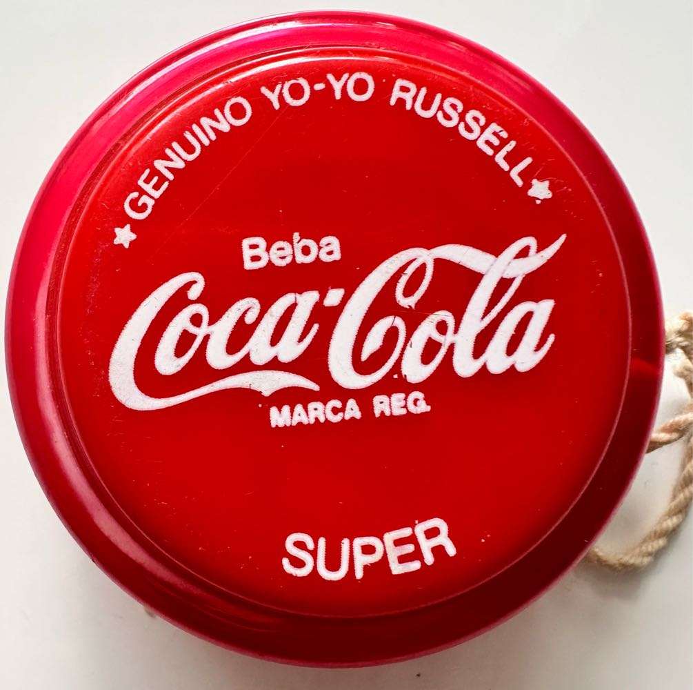 STUNNING RED VINTAGE GENUINE RUSSEL YO-YO - COCA COLA - RARE ITEM