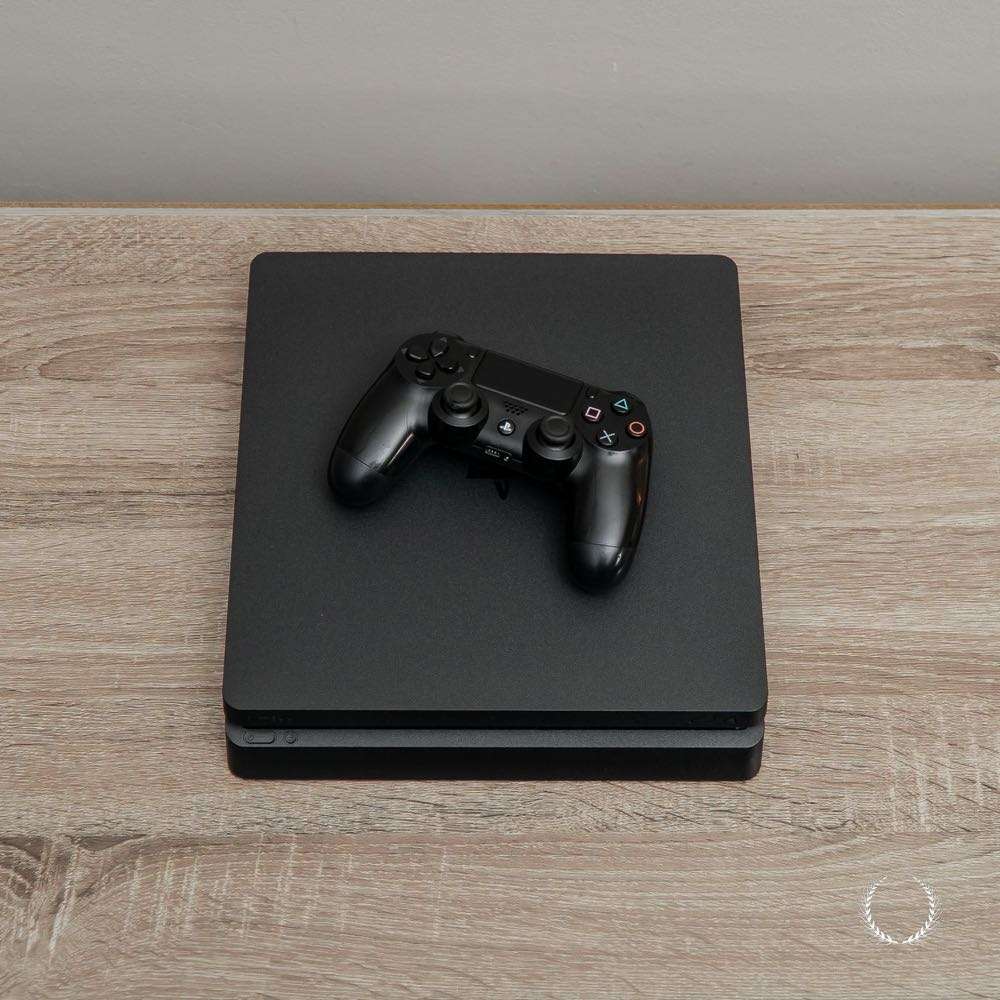 PlayStation 4 Slim